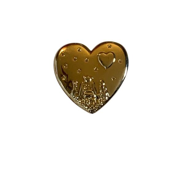 Vintage Dreamworks Variety Club Shrek Fiona Donkey Heart Shaped Gold Tone Pin - Picture 1 of 2